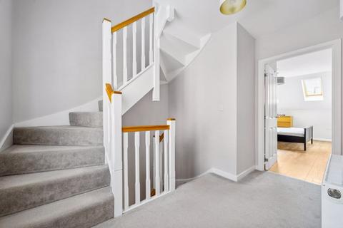 12 Thread Street, Wallington, SM6 7FB