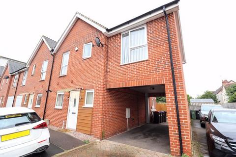 3 bedroom end of terrace house for sale, Sovereigns Way, Milton Keynes