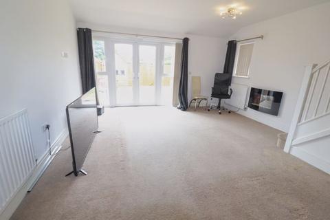 3 bedroom end of terrace house for sale, Sovereigns Way, Milton Keynes