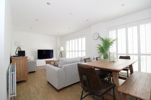 2 bedroom apartment for sale, Ellesmere Court, South Luton, Luton, Bedfordshire, LU2 0GD