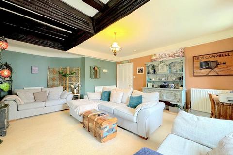 10 Alfred Street, Westbury, BA13 3DY