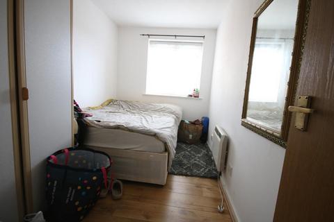 2 bedroom flat for sale, Edgware HA8