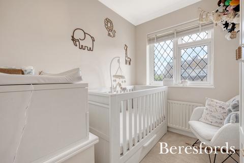 18 Shevon Way, Brentwood, CM14 4PJ