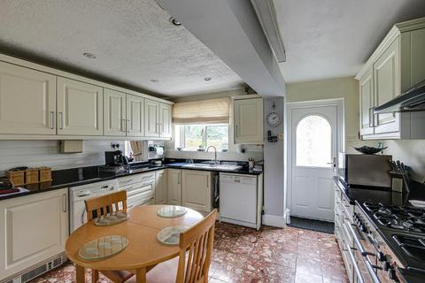 7 Shaw Crescent, South Croydon, CR2 9JB