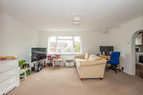 2 bedroom flat for sale, Coleridge Way, Orpington, Kent, BR6 0UQ