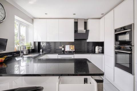 9 Alder Close, Bishop's Stortford, CM23 4JX