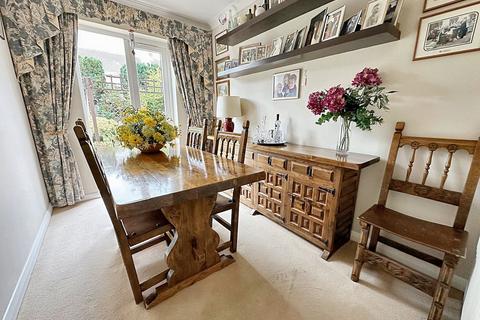 11 Blake Hill Way, Abbeymead, Gloucester, GL4 4QR