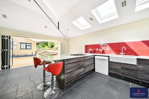 4 bedroom detached house for sale, Ampthill Road, Maulden, Bedford, Bedfordshire, MK45