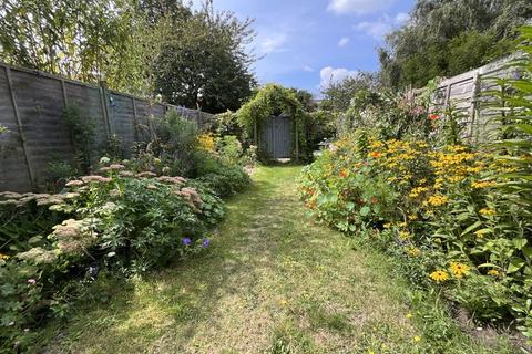 3 bedroom end of terrace house for sale, CHRISTCHURCH