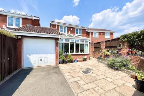 3 bedroom detached house for sale, Lockside Close, Brierley Hill DY5