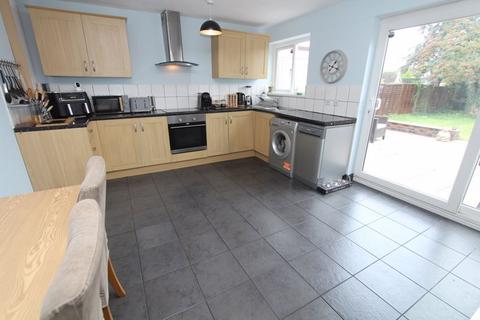 3 bedroom semi-detached house for sale, Darby End Road, Dudley DY2