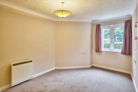 1 bedroom retirement property for sale, Parkland Grove, Ashford TW15