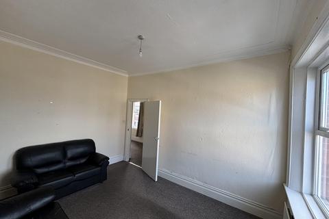 2 bedroom flat to rent, Cartington Terrace, Newcastle upon tyne NE6