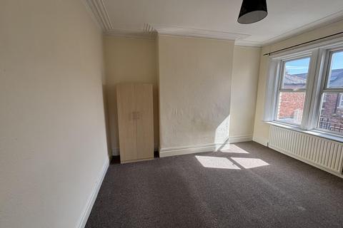 2 bedroom flat to rent, Cartington Terrace, Newcastle upon tyne NE6