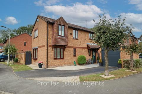 4 bedroom detached house for sale, Arnold Road, Stoke Golding