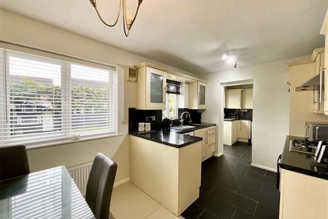 4 bedroom detached house for sale, Whitehead Close, Dinnington, Sheffield, S25 2XX