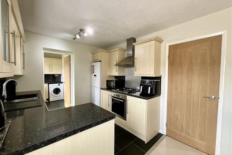 undefined, Whitehead Close, Dinnington, Sheffield, S25 2XX