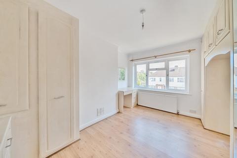 2 bedroom maisonette for sale, Audley Court, Pinner, Middlesex