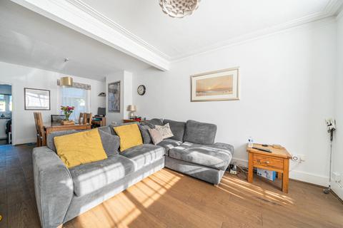 26 Flaxton Road, London, SE18 2JR