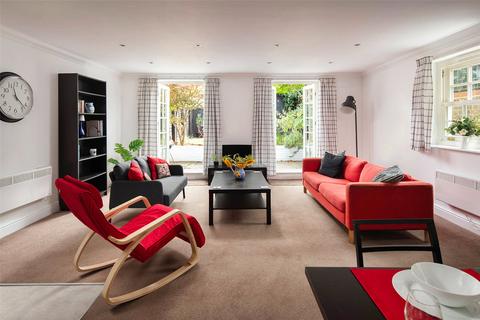 3 bedroom apartment for sale, Dalston Lane, London E8