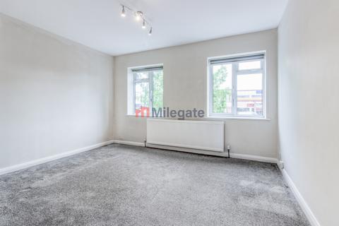 2 bedroom flat to rent, London NW9