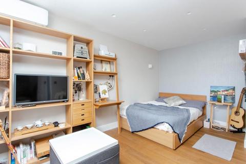 1 bedroom apartment for sale, Hammersmith Broadway,Hammersmith