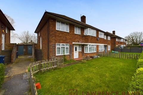 2 bedroom flat for sale, Newbury Way, Northolt, UB5