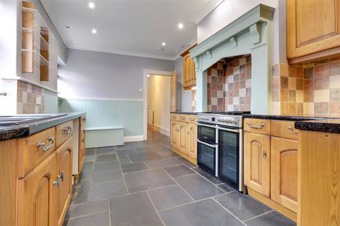 4 bedroom terraced house for sale, South Street, South Molton, Devon, EX36