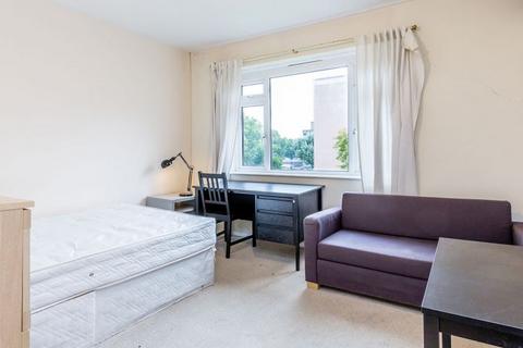 3 bedroom flat to rent, NW1