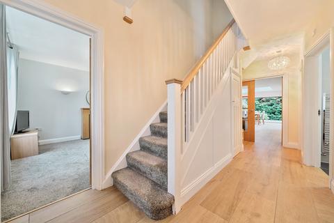 5 bedroom detached house for sale, Wokingham Road, Reading RG6