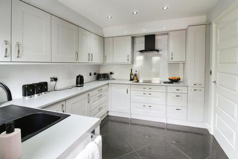 25 Robinson Fold, Barnoldswick, BB18 5LU