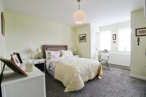 25 Robinson Fold, Barnoldswick, BB18 5LU