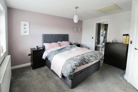 25 Robinson Fold, Barnoldswick, BB18 5LU