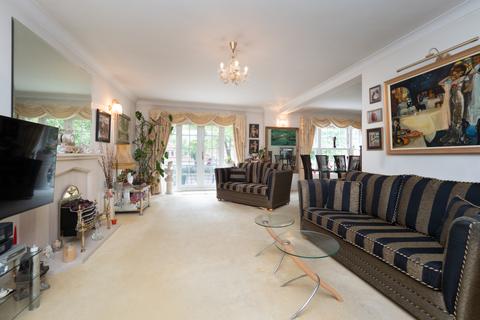 2 bedroom apartment for sale, Christchurch Park, Sutton SM2