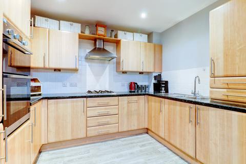 2 bedroom apartment for sale, The Galleries, High Wycombe HP13