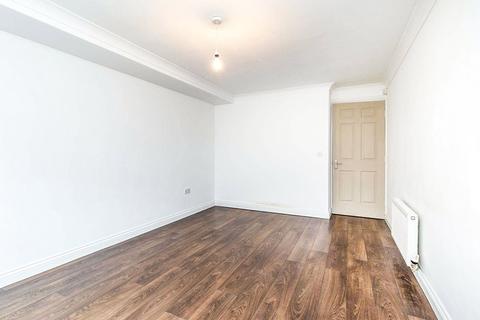 2 bedroom flat for sale, Greystones Drive, Durham DL3