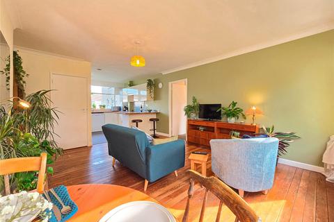 2 bedroom flat for sale, Cedar Mount, London SE9