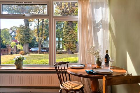 26 Cedar Mount, London, SE9 4RU