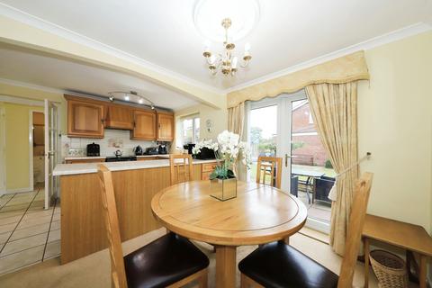 3 bedroom detached house for sale, Leasowe Drive, Wolverhampton WV6