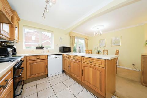 3 bedroom detached house for sale, Leasowe Drive, Wolverhampton WV6