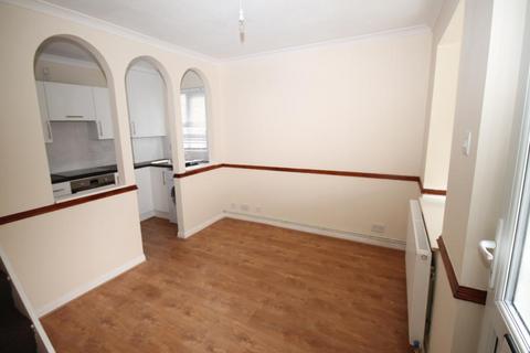 1 bedroom house to rent, Juniper Way, Romford RM3