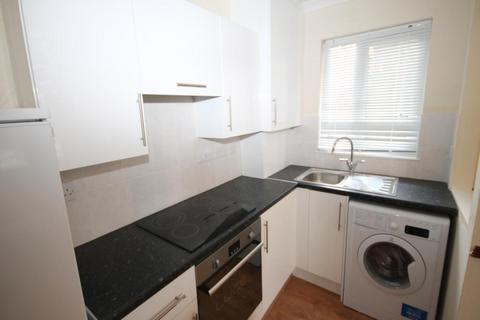 1 bedroom house to rent, Juniper Way, Romford RM3