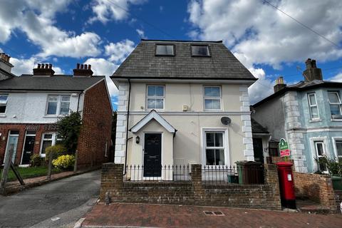 undefined, Queens Road, Kent TN4