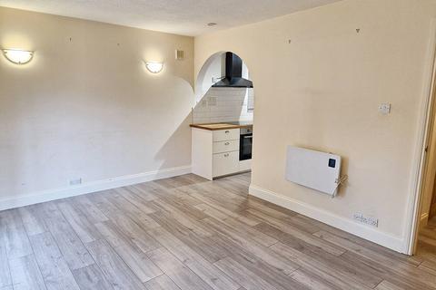 Studio for sale, Hereward Green, Loughton IG10