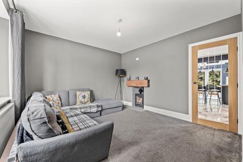42 Ferrybridge Road, Pontefract, WF8 2PD