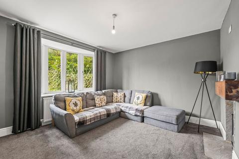 42 Ferrybridge Road, Pontefract, WF8 2PD