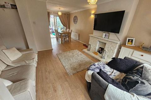 3 bedroom semi-detached house for sale, Linden Avenue, Tuxford NG22