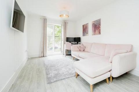 2 bedroom flat for sale, Periwinkle Gardens, Chigwell