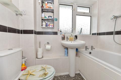 2 bedroom end of terrace house for sale, Danbury Down, Basildon, Essex