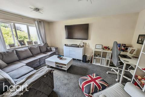 2 bedroom mews for sale, Ormonde Close, Grantham